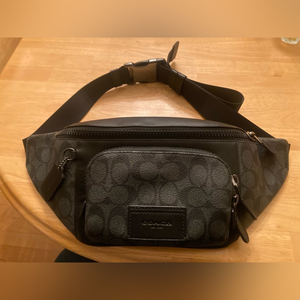 Coach Track Belt Bag In Signature Canvas - Picture 8 of 11